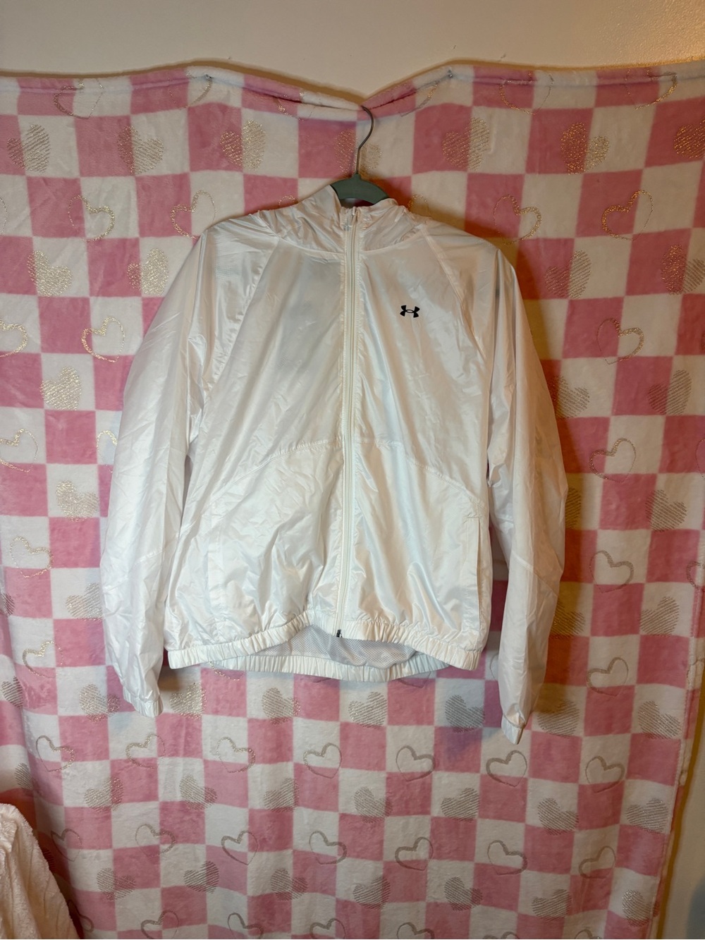 Under Armour Women’s Lightweight Windbreaker Jacket with Hood